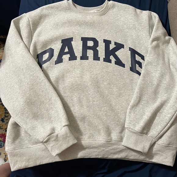✨PARKE✨ grey and navy blue sweatshirt - Picture 2 of 4